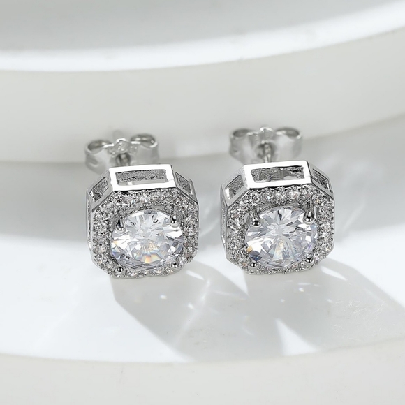3/$25 💖 CZ Stud Halo Earrings - Picture 2 of 6